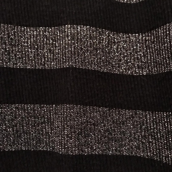 American Eagle Outfitters Women’s Striped Shirt - Picture 6 of 8